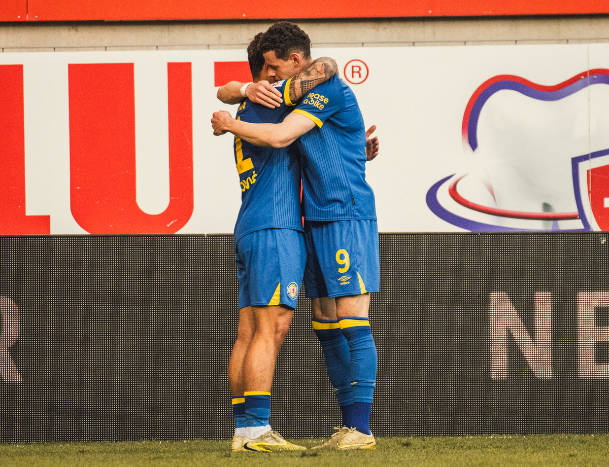 Away win at the Betzenberg!